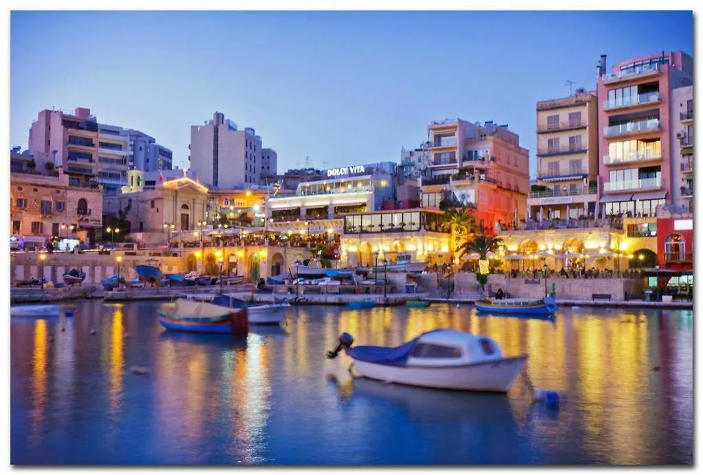 Picturesque Sliema Pad Steps From The Seafront Apartment 0*,
