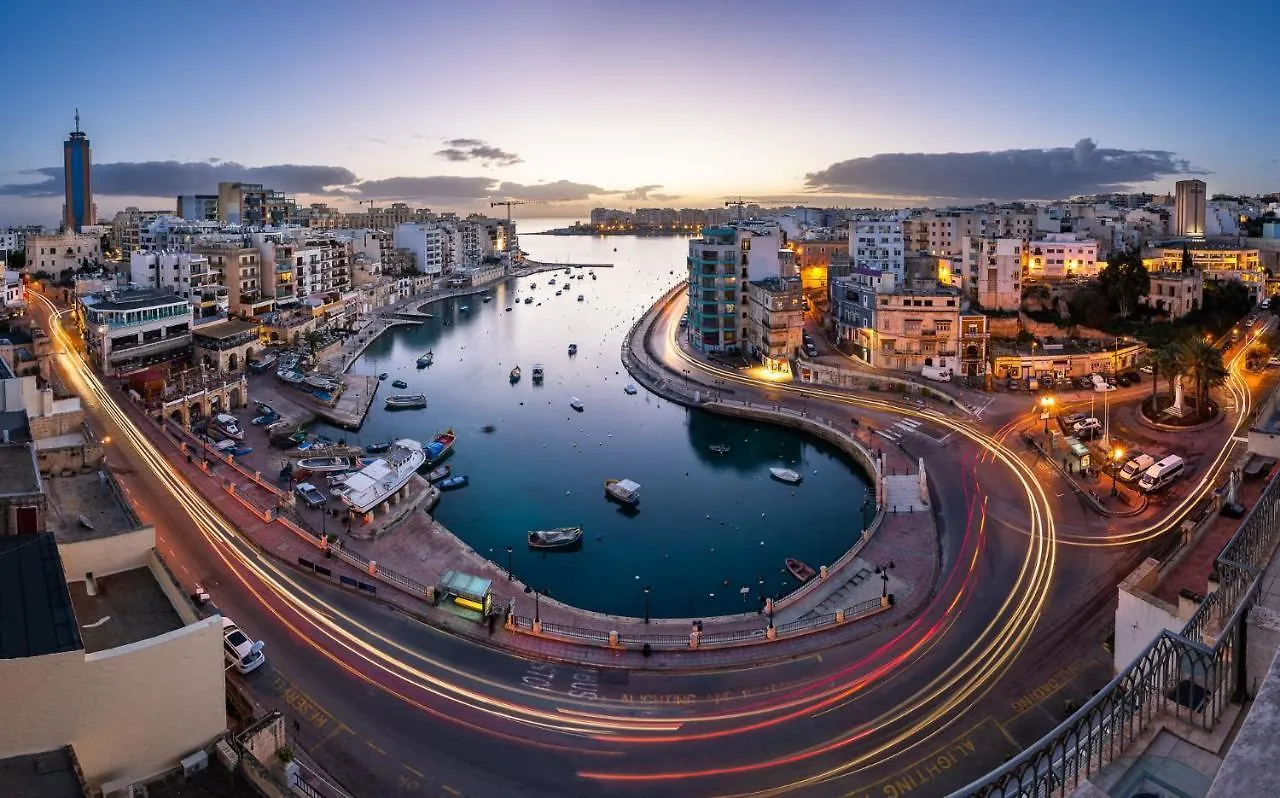 Picturesque Sliema Pad Steps From The Seafront Apartment Malta