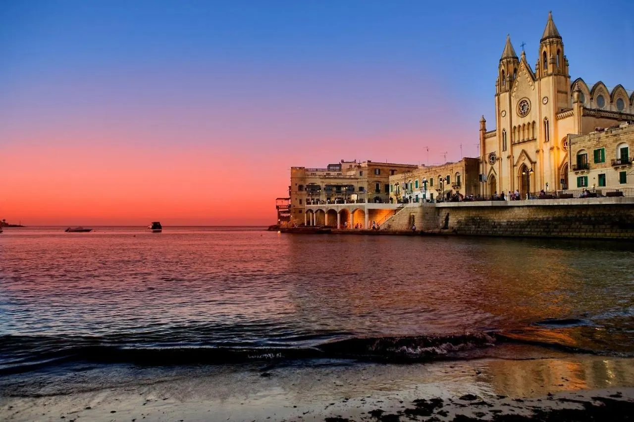 Picturesque Sliema Pad Steps From The Seafront Apartment